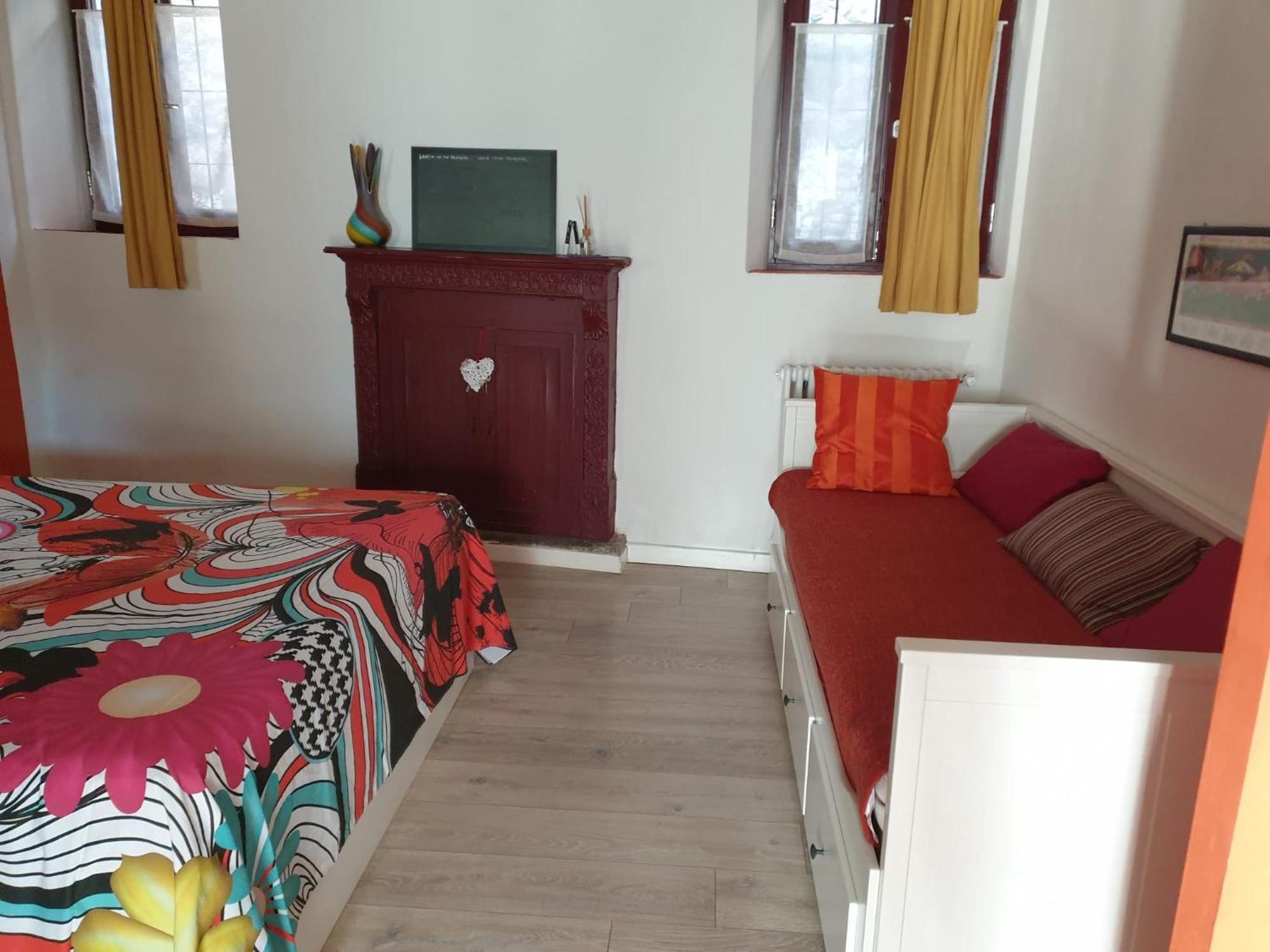 Le Tre Arti Bed and Breakfast Gavirate Exteriör bild